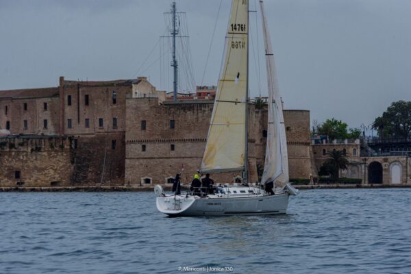Jonica130-8666